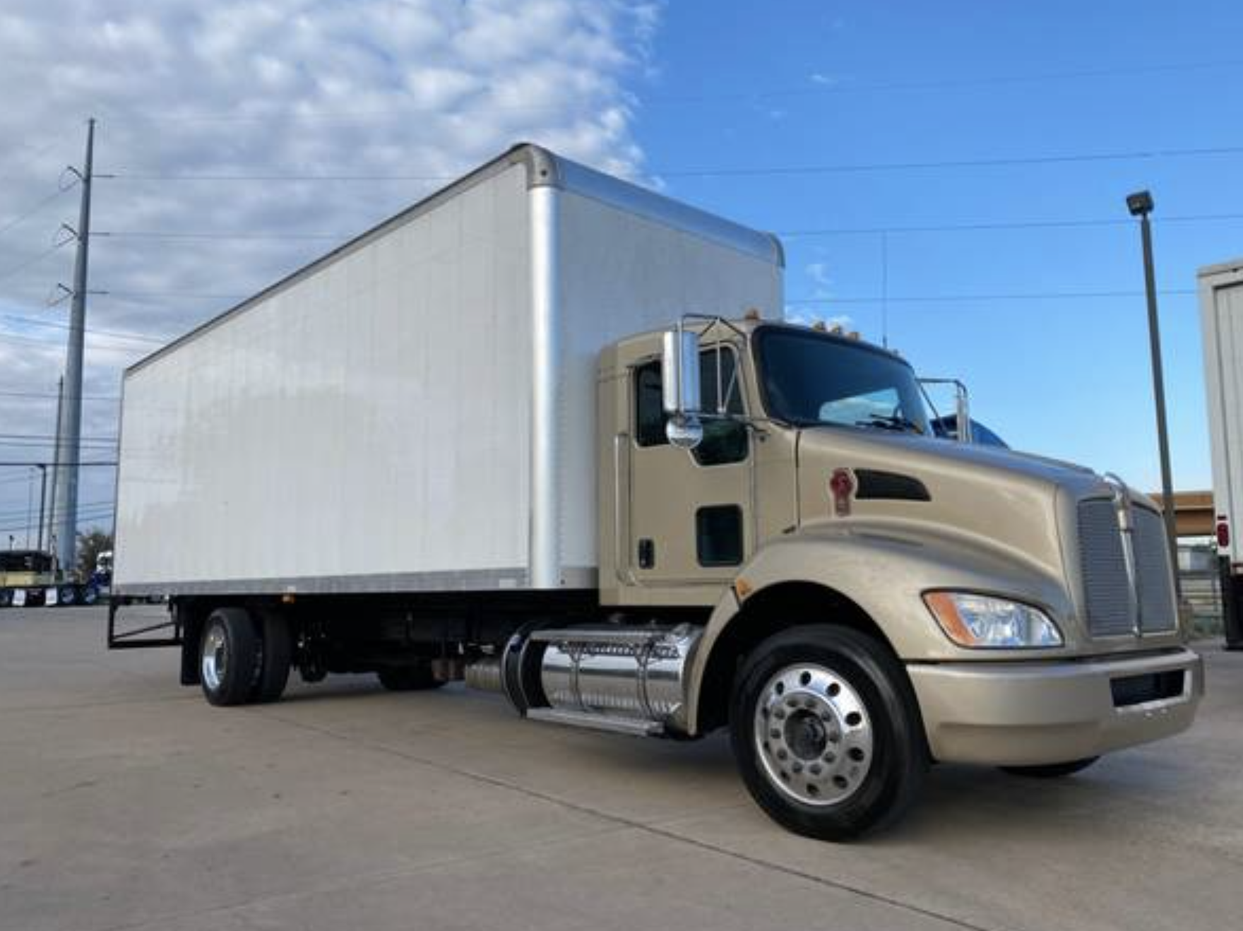 this image shows mobile truck repair in Colton, CA